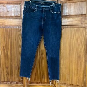 Banana Republic Mid-Rise Skinny Jean - Size 32 SHORT
